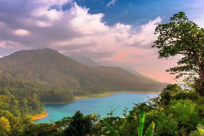 Private Full-Day Tour: Discover The Best of Bali Destination - From Bali’s cool Twin Lakes to the coast