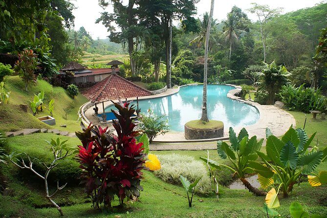 Private Full-Day Tour: Ulun Danu Beratan Temple, Jatiluwih and Tanah Lot Temple - Penatahan Hot Spring adds a welcome choice