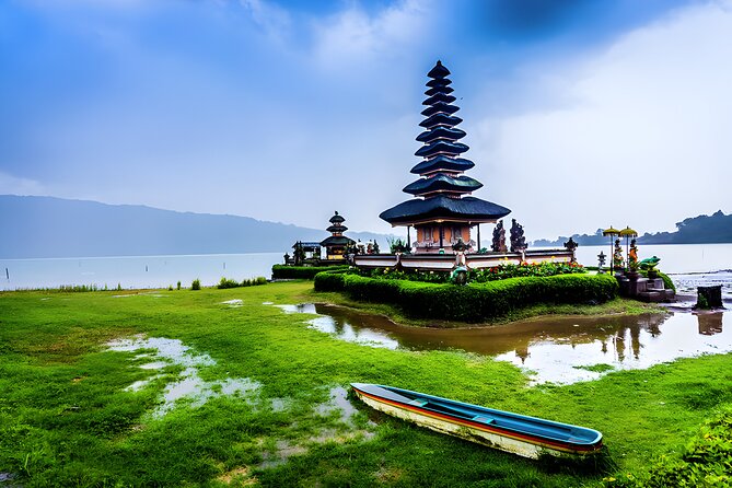 Private Full-Day Tour: Ulun Danu Beratan Temple, Jatiluwih and Tanah Lot Temple - The driver is more important than the vehicle