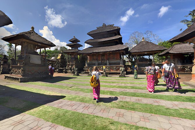 Private Half-Day Tour : Ubud Waterfall Tour Packages - Batuan Temple: Balinese design and local worship