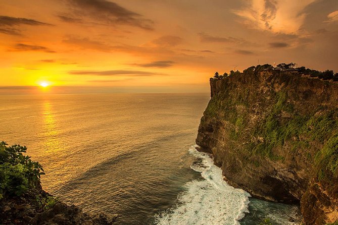Private Tour: Half Day Uluwatu Tour - Melasti Beach and the change of setting