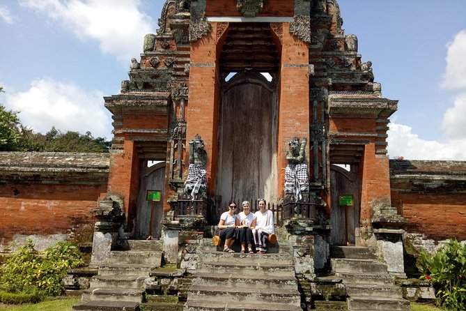 Private Tour: Leke-Leke Waterfall, Handara gate & Iconic Temples - Taman Ayun Temple and the royal garden setting