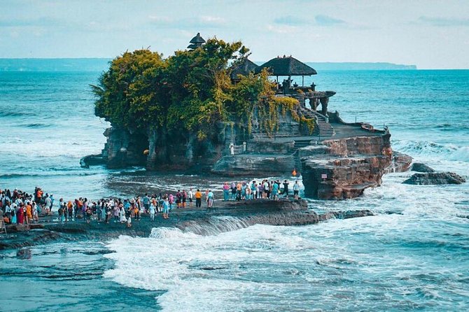 Private Tour: Ubud and Tanah Lot Day Tour - D Alas Warung: a one-hour restaurant stop