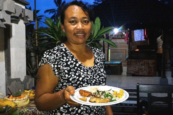 PRIVATE Ubud Market Tour & Balinese Cooking Class with Putu - Booking advice and cancellation flexibility
