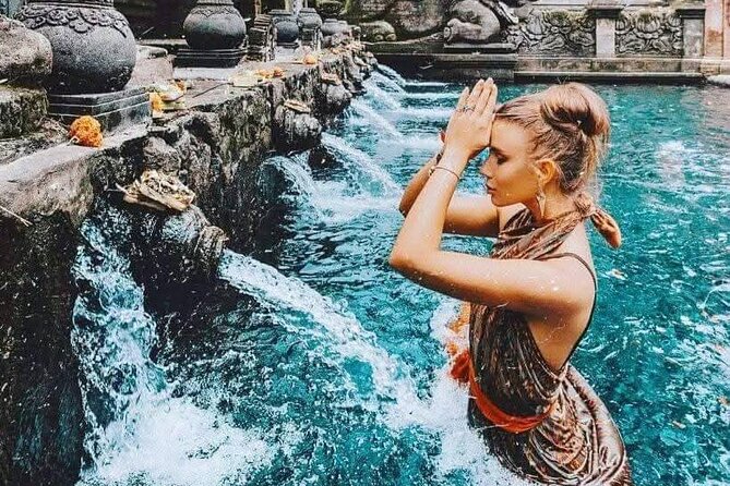 Private ubud tour : Temple Bathing + Mount Batur + Rice Terrace. - The private guide makes the difference