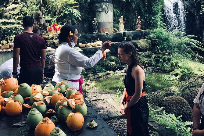 Purifications at Beji Griya Waterfalls - The spiritual setting requires respectful preparation