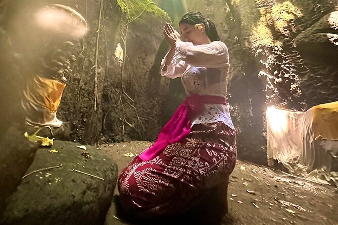 Purifications at Beji Griya Waterfalls - Booking timing and cancellation advice