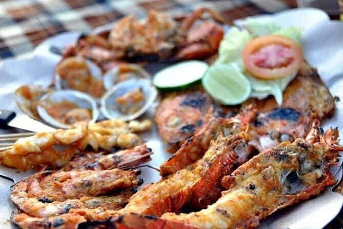 Romantic Seafood Dinner at Jimbaran Beach Bali include Sunset - Why Jimbaran Bay works so well for a sunset dinner