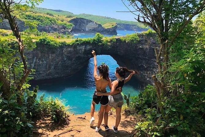 Snorkeling 3 Spots with GoPro & West Coast Tour Nusa Penida - Broken Beach is a natural coastal window