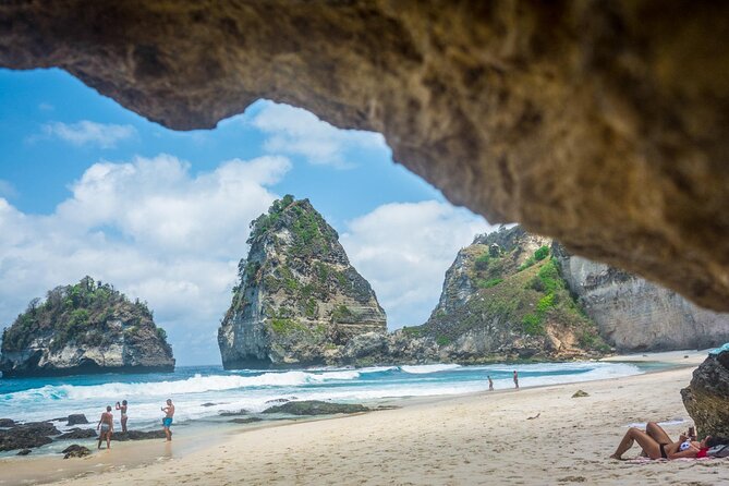 Snorkeling Adventure with East Nusa Penida Tour All Inclusive - Atuh King Five and the Molenteng Tree House
