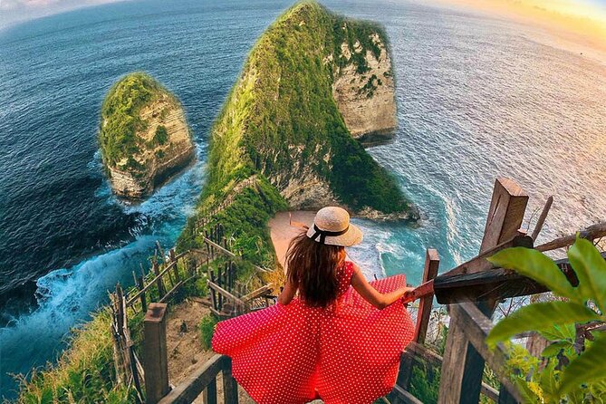 Solo Traveler in Nusa Penida - Crystal Bay starts the west-coast route