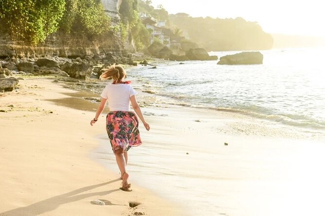 Southern Bali Highlights Tour & Uluwatu Temple - A private car changes the pace