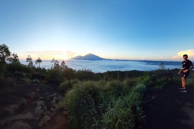 Sunrise Hike Mount Batur + Hotspring - What the private format adds