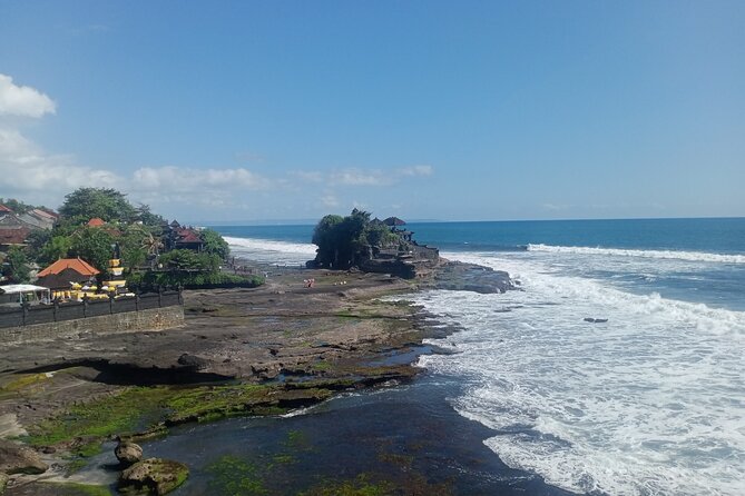 Tanah Lot and Uluwatu Temple Private Guided Tour - Food stops and the local guide