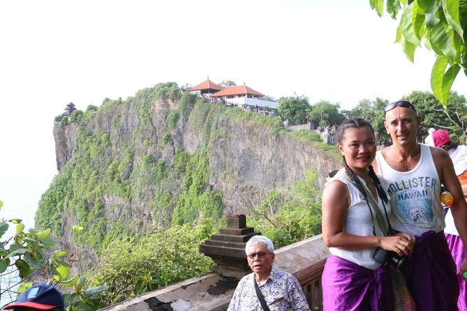 Tanah Lot and Uluwatu Temple Tour Including Seafood Dinner at Jimbaran Beach - Why this Bali day works so well