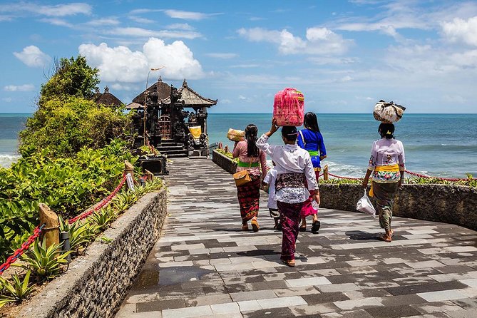 Tanah Lot Bali Temple Sunset Small Group Tour – Half Day - The air-conditioned ride and small group format