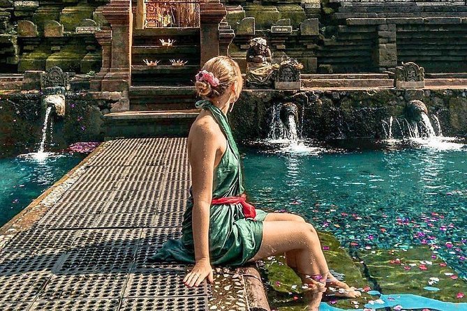 Tanah Lot Temple, Waterfall & Ubud Tour (Private & All-Inclusive) - Tanah Lot after 3:00 PM: the day’s signature view