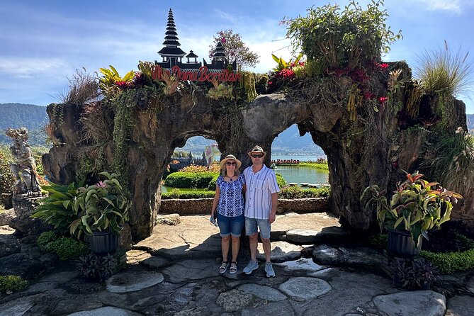 Tanah Lot Tour & North Bali Tour : All-Inclusive Best Experience - What the private car and guide add