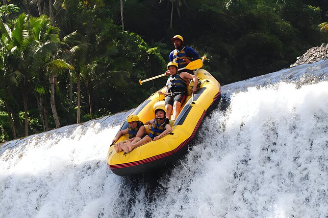 Telaga Waja White Water Rafting and Uluwatu Sunset Tour - Padang Padang Beach offers a short coastal breather