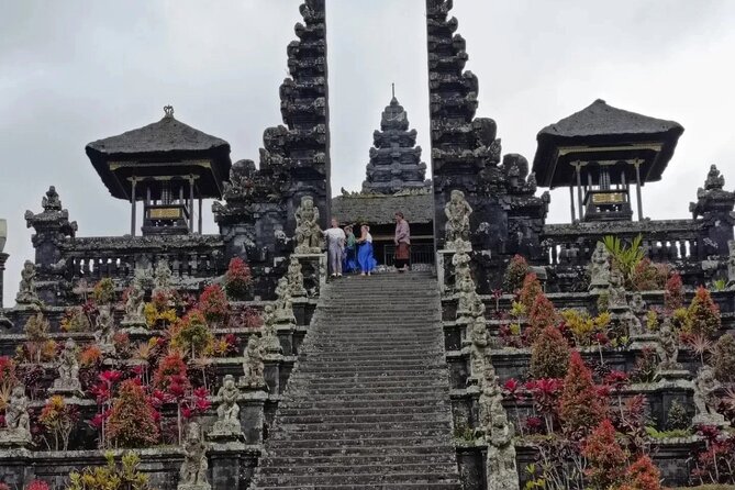 The Fantastic East Of Bali Private Guided Tour - Tegalalang’s swing and rice terrace photo stop