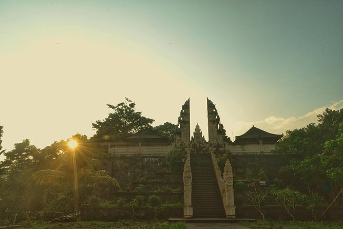 The Gates of Heaven Lempuyang Tours All Inclusive - Celuk Village and the Coffee Break
