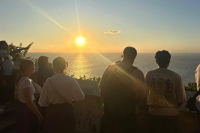 The Uluwatu Tour - Uluwatu Temple above the Indian Ocean