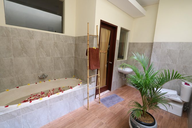 Traditional Bali Massage 90 minutes at Nusa Dua Bali - What the customer feedback tells you
