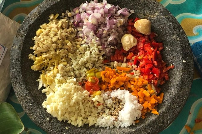 Traditional Tempeh Making & Cooking Balinese Cuisine - What the guides add to the experience
