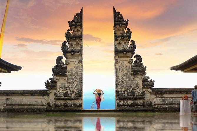 Ubud All-Inclusive Tour with Swing and Lunch - Tegenungan Waterfall’s one-hour photo stop