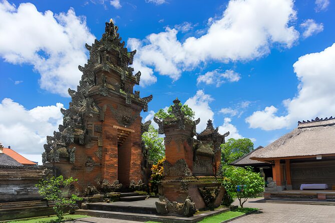 Ubud Bali: Rice Terrace, Waterfall and Tirta empul Day Tour - Tegalalang Rice Terrace closes the day with classic Ubud scenery