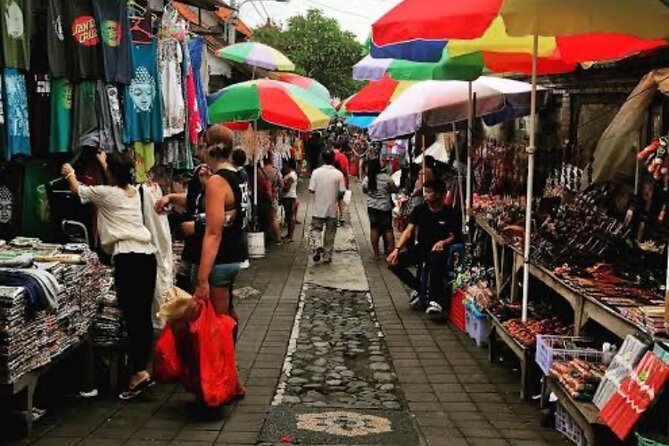 Ubud Best Tour - Ubud Traditional Art Market for shopping and people-watching