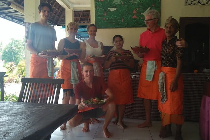 Ubud Cooking Class with Optional Market Visit Pickup Included - Starting with Ubud’s ingredients and market visit