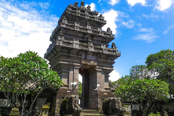 Ubud Cultural Day Tour: A Day for Balinese Cultural Experience - Monkey Forest, where nature and religion meet