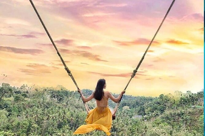Ubud Day Tour : Waterfall, Temple and Local Night Market Tour - Guides, flexibility, and the human side of the day