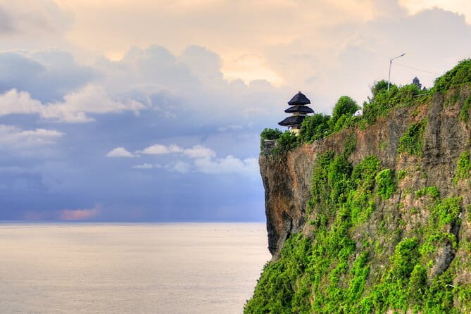 Ubud Jungle Swing - Monkey Forest - Water Temple - Waterfall - Guides, transport, and the value of going private