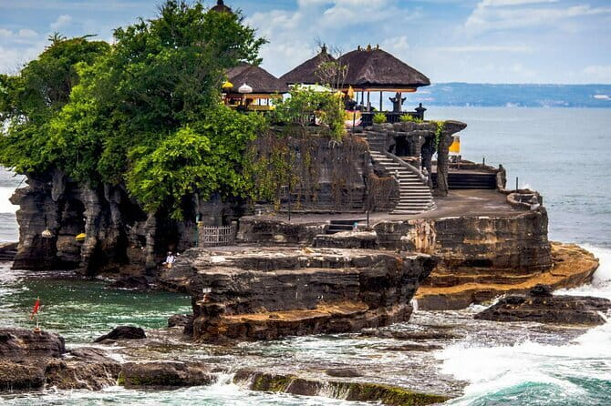 Ubud : Kintamani Downhill Cycling Tour with Lunch - Transport, group size, and the six-hour schedule