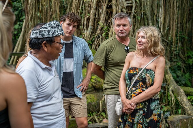 Ubud: Monkey Forest, Rice Terraces & Sacred Temples - Mengening Temple and the canang sari workshop