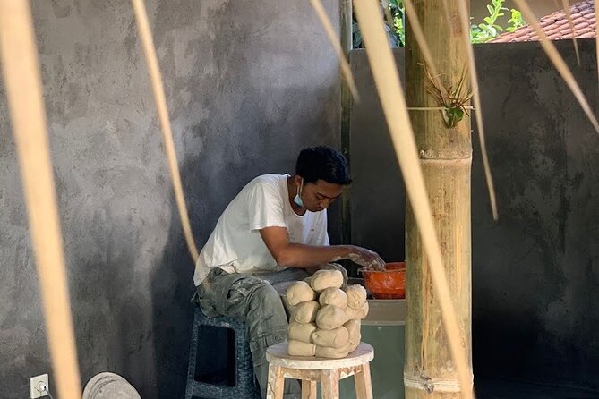 Ubud Pottery Ceramic Class in Bali - Two pieces, two different kinds of control