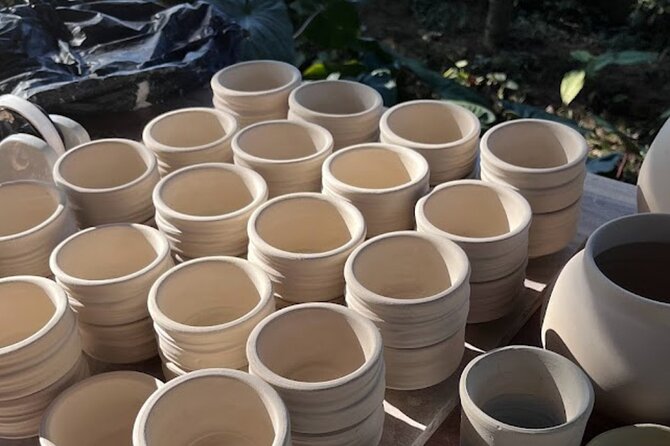 Ubud Pottery Ceramic Class in Bali - The first lesson: clay, pressure, and form
