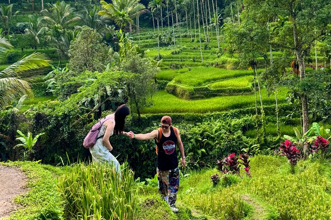 UBUD Private Tour – Rice Terrace, Jungle Swing & Hidden Waterfall - Kanto Lampo Waterfall: an easy photo favorite