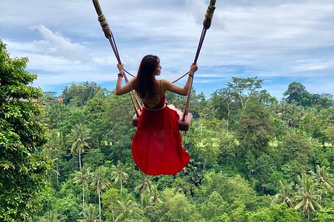 Ubud: Swing - Monkey Forest - Waterfall - Temple - Rice Terraces - Art Crafts - Why this private Ubud route works