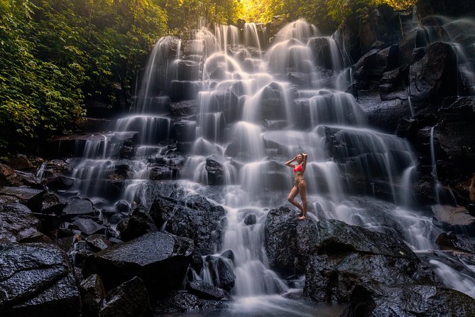 Ubud Top Attractions: Waterfalls, Temples and Rice Terraces - Kanto Lampo Waterfall: the best photo stop