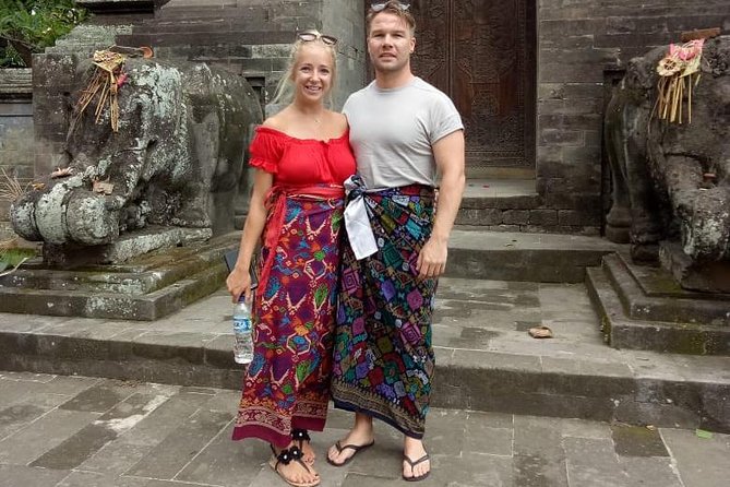 Ubud Tour Monkey Forest, Rice Terrace, Swing, Temple, Waterfall - Tirta Empul: approach the holy springs with respect