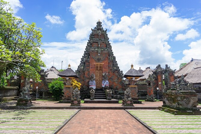 Ultimate Ubud Experience All Inclusive Private Day Tour - Celuk Village: craft, shopping, and the sales question