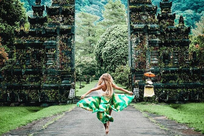 Ulun Danu Temple, Handara Gate, Wanagiri And Banyu Mala Waterfall - Key points to know before you book