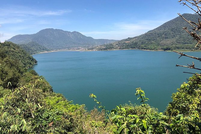 Ulun Danu Temple, Handara Gate, Wanagiri And Banyu Mala Waterfall - Price, group size, and what you still pay