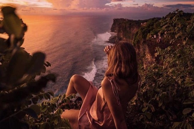 Uluwatu Instagram Tour: Unforgettable Beaches (Private & All-Inclusive) - Suluban Beach and the Blue Point setting