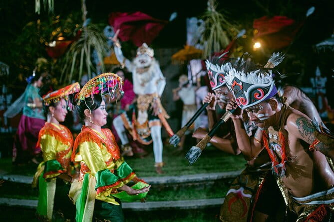 Uluwatu Kecak Tickets A Spectacular Show - Finding a good seat and getting better photographs