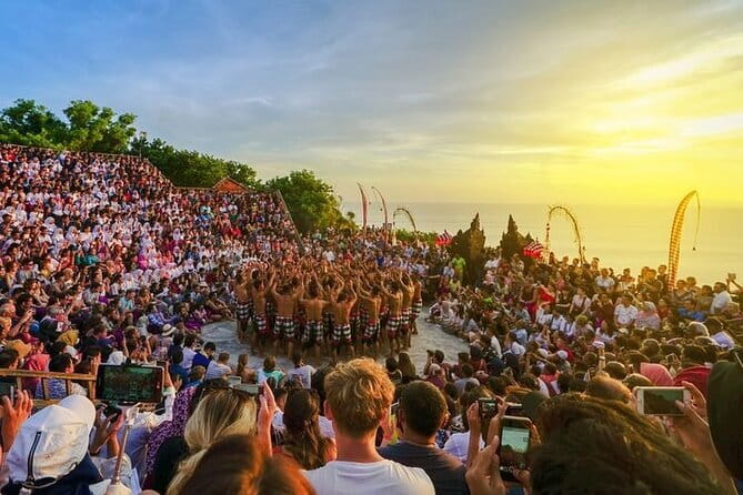 Uluwatu Kecak Tickets A Spectacular Show - The temple visit comes before the performance