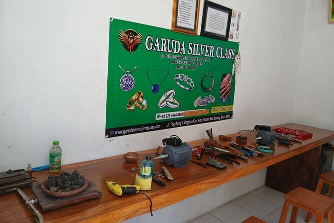 Uluwatu Silver Class: A Unique Jewelry-Making Experience in Bali - What the $45.82 price really covers